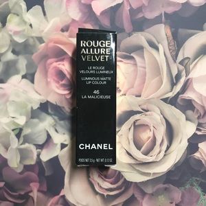 CHANEL Rouge Allure Velvet 46 La Maliceuse